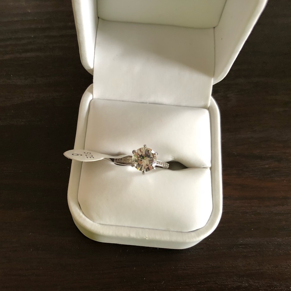 Cz ring